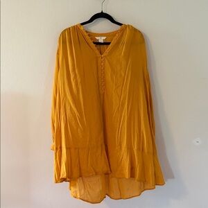 H&M Golden Buttoned Blouse